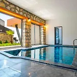 Uzumlu Village 1 Bedroom 2335 Villa Kalkan