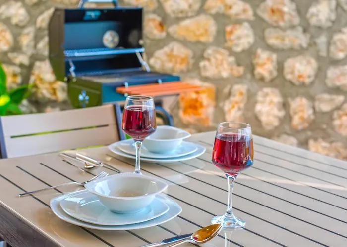וילה Uzumlu Village 1 Bedroom 2335