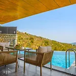 Uzumlu Village 1 Bedroom 2335